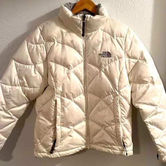 White north face puffer jacket - Picture 1 of 9